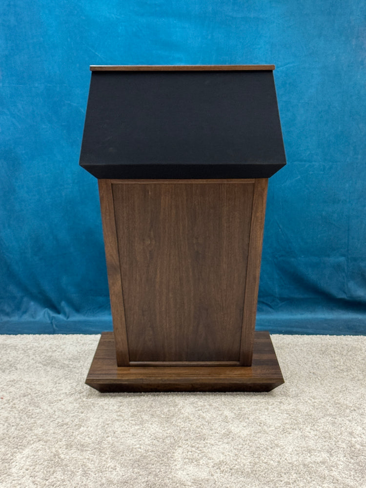 Presidential Plus™ Podium (PRES900) – Luxury Large Wooden Lectern