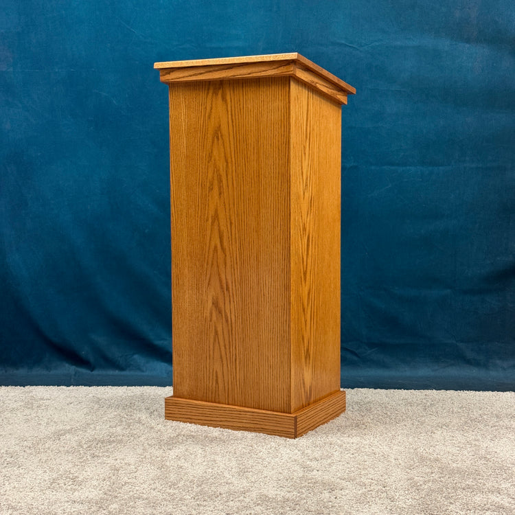 Assistant™ Handcrafted Oak Podium