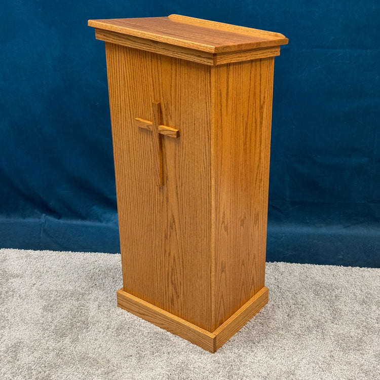 Assistant™ Handcrafted Oak Podium