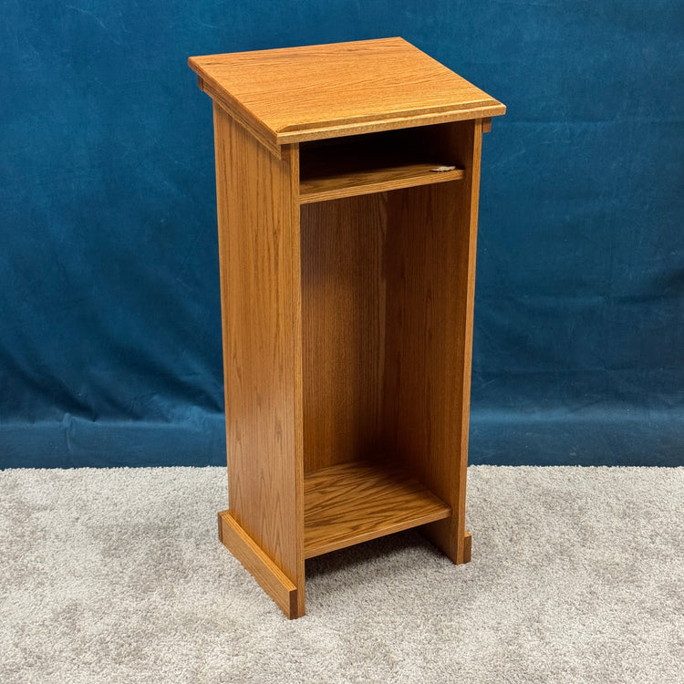 Assistant™ Handcrafted Oak Podium