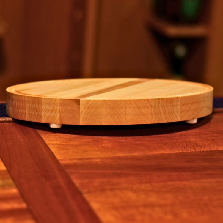 Executive Oval Cutting Board