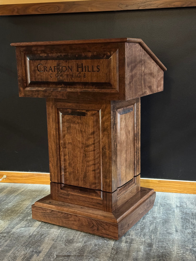 Counselor Lift™ Height Adjustable Podium