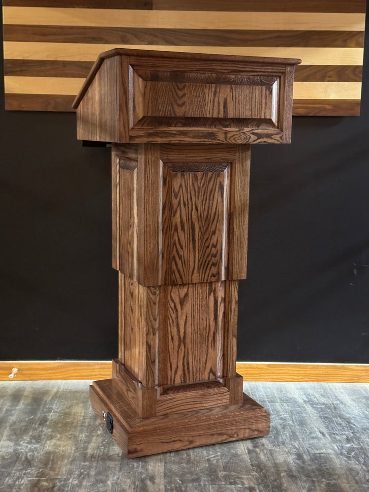 Counselor Lift™ Height Adjustable Podium