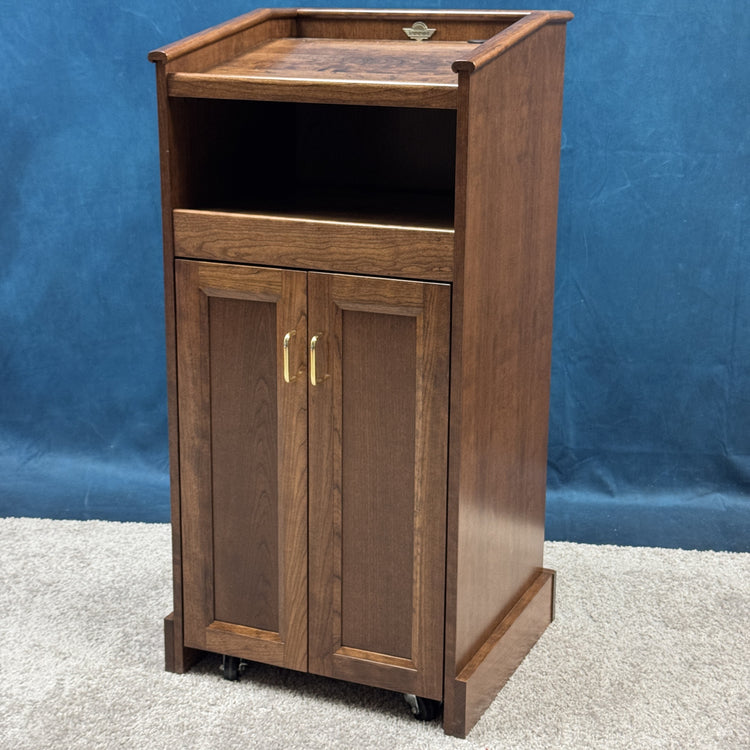 Collegiate™ Podium (CPD677) – Premium Solid Cherry Wood Lectern