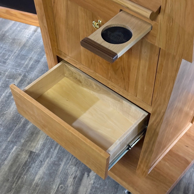 Presidential Plus Evolution™ – Large Sound Podium with Built-In Audio System