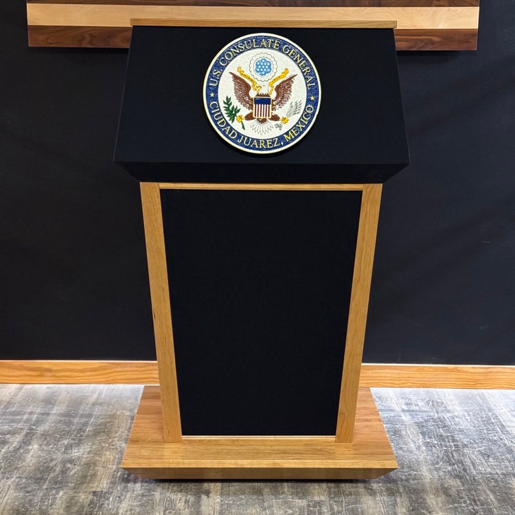 Presidential Plus Evolution™ – Large Sound Podium with Built-In Audio System