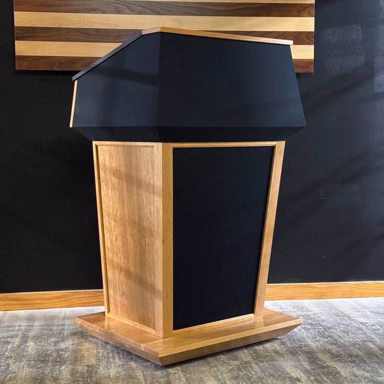 Presidential Plus Evolution™ – Large Sound Podium with Built-In Audio System