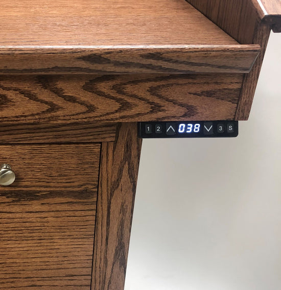 Counselor Lift™ Oak Podium with electric height adjustment, premium hardwood, and mobility casters.