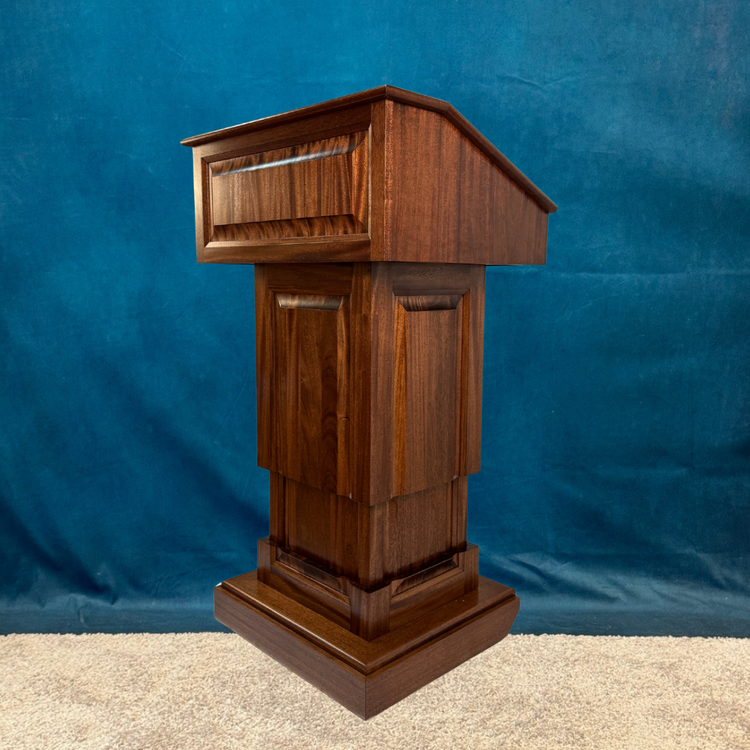Counselor Lift™ Height Adjustable Podium