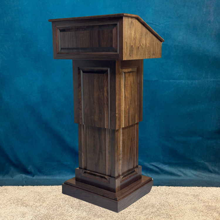 Counselor Lift™ Height Adjustable Podium